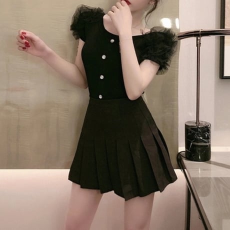 ゆりな様ご着用*.フリルショルダートップス
