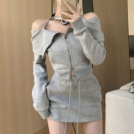 オフショルラフセットアップ