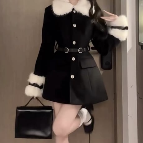 白雪りり様♡あやぽよ様ご着用♡White fur ベルト付き black コート