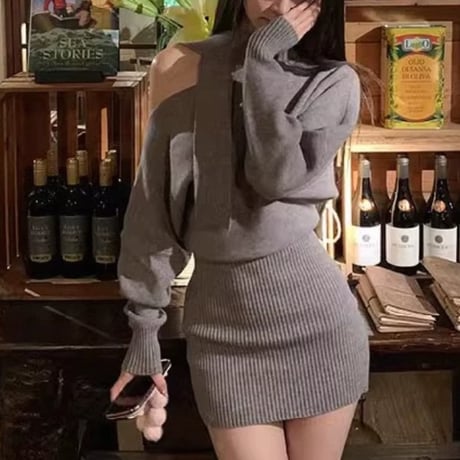 ワンショルグレーワンピ