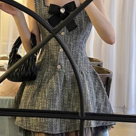 black tweed ribbon op