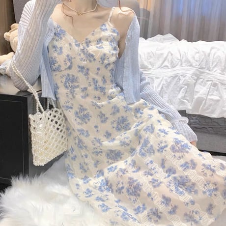 Blue flower midi op