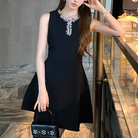 らむめろ様ご着用♡Jewel Neck Black Dress