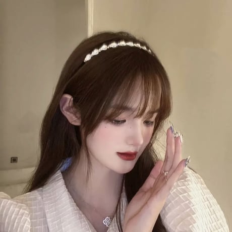 ビジューキラキラカチューシャ