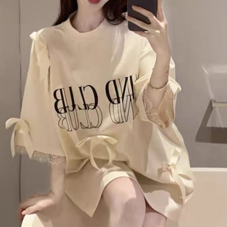 Girly lace ゆるトップス
