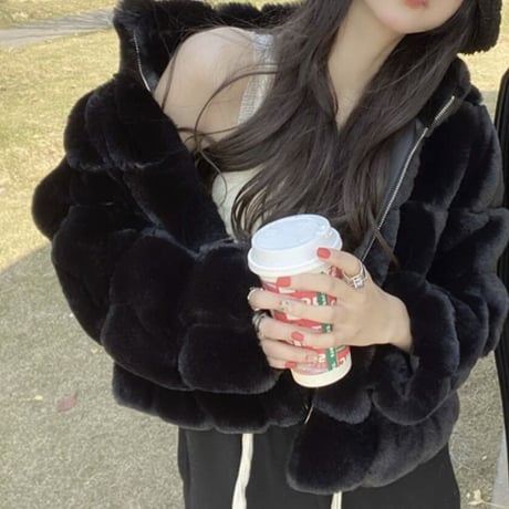 TERUMI様ご着用♡スクエアデザインファーコート3色