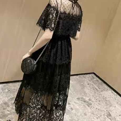 black lace medium op