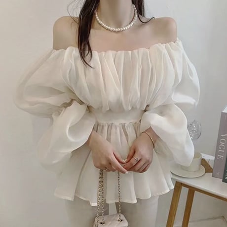オフショルペプラムトップス