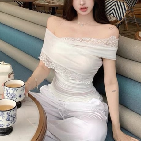 Off Shoulder Lace Drape Top 3色