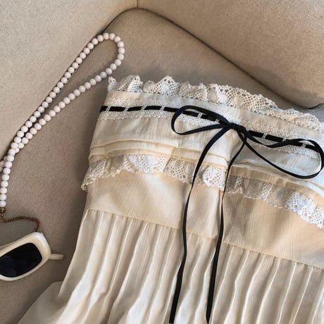 Ribbon lace bare top 2色