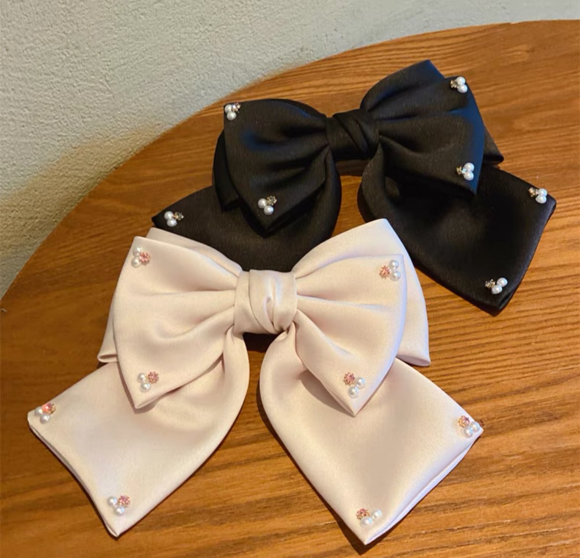 トリプルリボンのバレッタ ＊ネイビー×アイボリー＊フラワーカボション