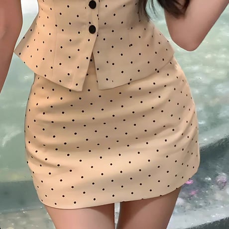 Dot Button Peplum Mini Set Up