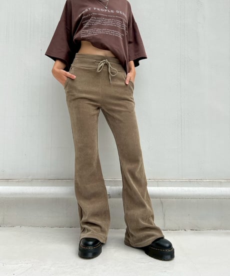 tablet hotel SEGUR wide スウェットカーキ　新品タグ付 tablet hotel SEGUR wide スウェットカーキ 新品タグ付 tablet