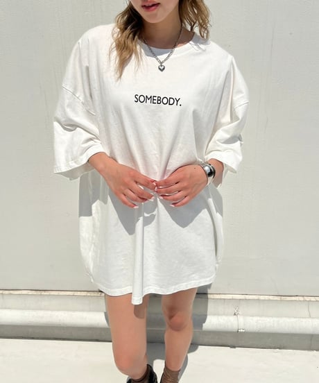 Wide T-shirt'SOME BODY'#1730