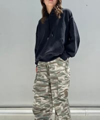 tablet hotel SEGUR wide スウェットカーキ　新品タグ付 tablet hotel SEGUR wide スウェットカーキ 新品タグ付 Damage Foodie