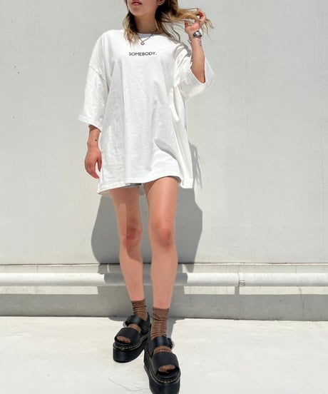 Wide T-shirt'SOME BODY'#1730