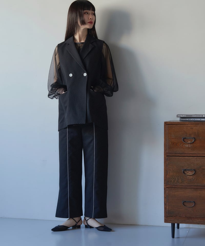 Geometric flower vest | MAHOROOGINO