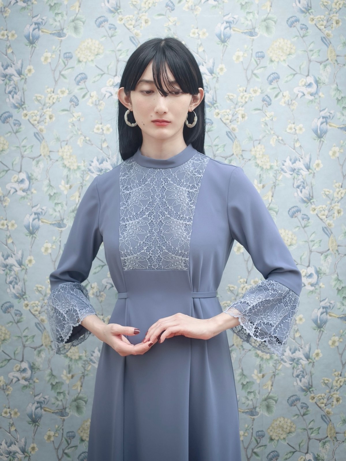 Lace buzam onepiece bloom | MAHOROOGINO