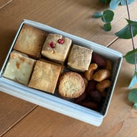 おつまみクッキー缶