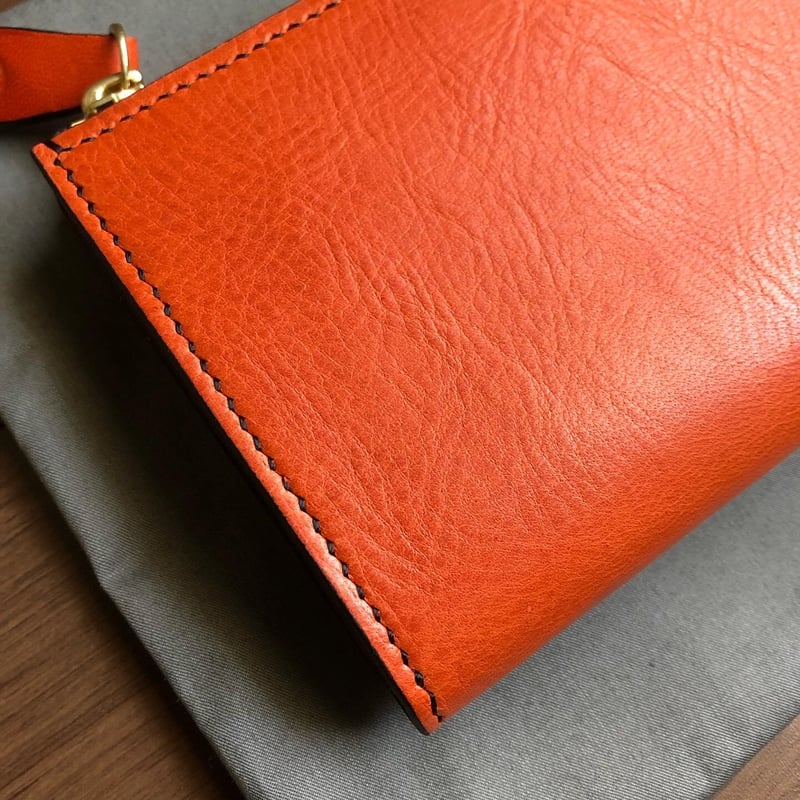 ロイヤルオレンジ・カッヴァーロ(馬革)の長財布 L字ファスナー ロイヤルオレンジ・カッヴァーロ(馬革)の長財布 L字ファスナー