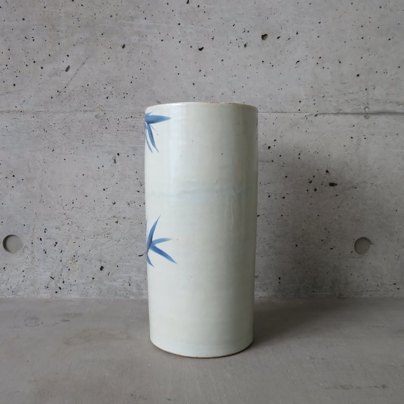 平佐焼 染付虎図花筒 | ギャラリー兼井