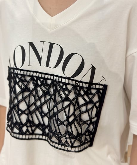 【Lallia Mu】ご予約   レースドッキングクロップドカットソー