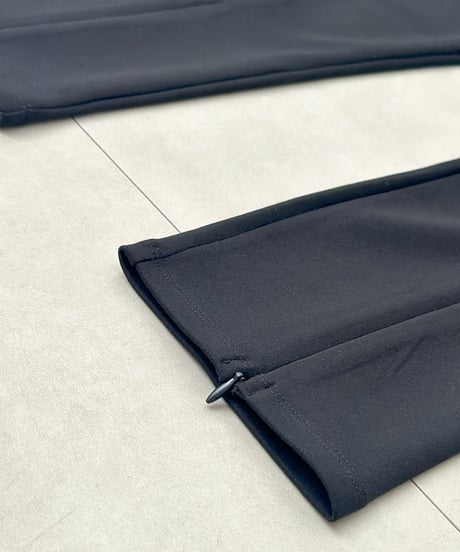 再再再再販　ご予約　FRONT SLIT LEGGINGS