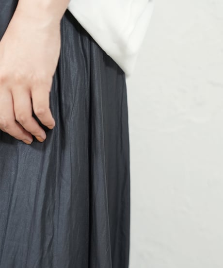 Vintage satin skirt 残り僅か！