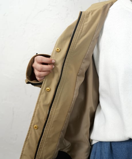 Color scheme　mesh blouzon