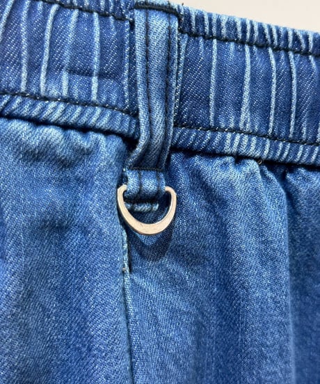 【PRIORITY】　ご予約 カーヴィーデニムパンツ