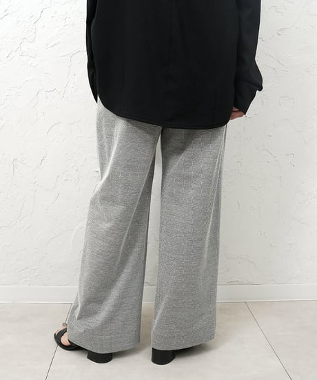 Hickory relaxing pants 残り僅か！