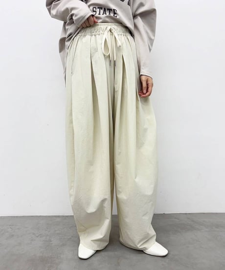 Stretch  nylon tuckpants　【ラスト1点】