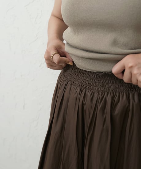 Vintage satin skirt 残り僅か！