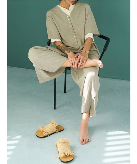 HENRY NECK TEE