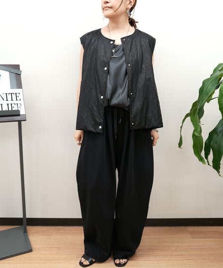 【Dignite collier】　ご予約  フェイクレザーベスト
