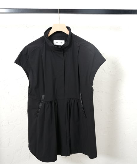 Stretch  nylon　ZIP vest　【ラスト2点】