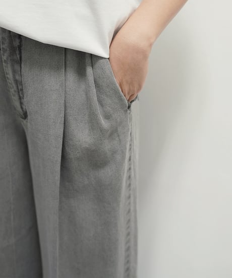 【ROSIEE】　ご予約  テンセルデニムタックパンツ