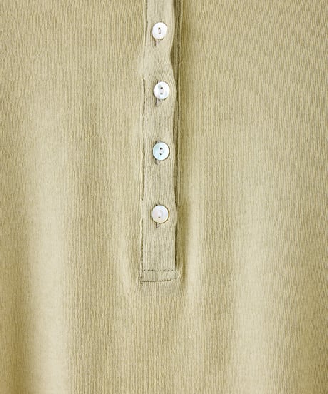 HENRY NECK TEE