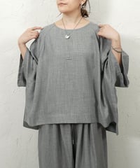 airy dolman blouse【grayラスト1点】