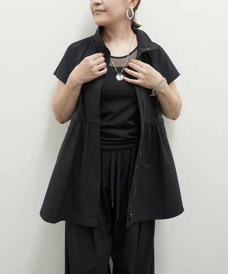 Stretch  nylon　ZIP vest　【ラスト2点】