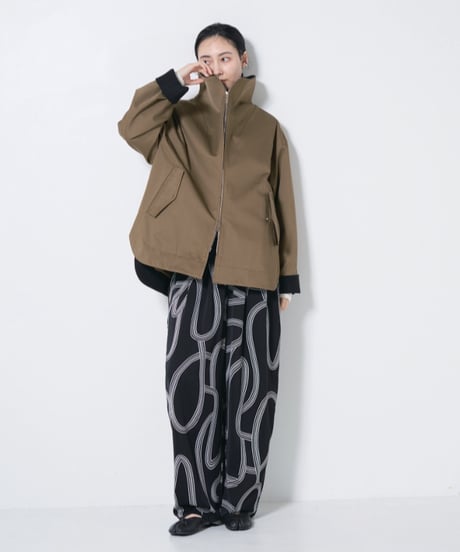 Stand big collar blouson
