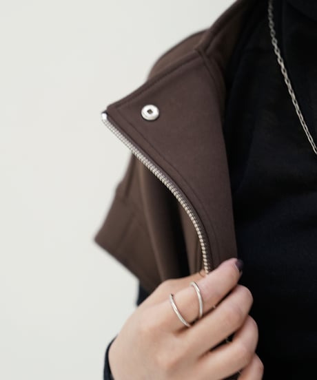 【Dignite collier】　ご予約 スリーブレスジップBZ