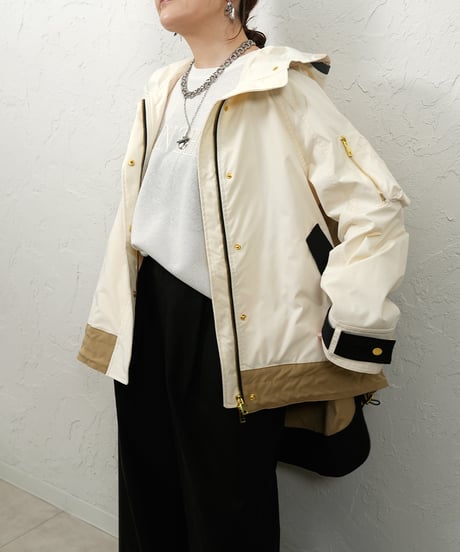 Color scheme　mesh blouzon