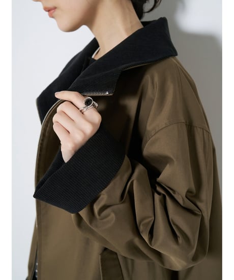Stand big collar blouson