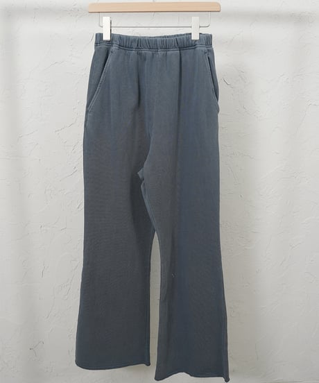 Easy sweatpants 残り僅か！