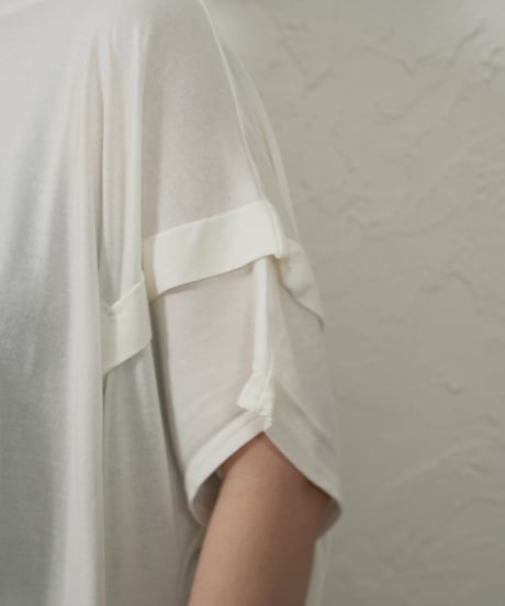 Prime cool leeve tuck Tshirt