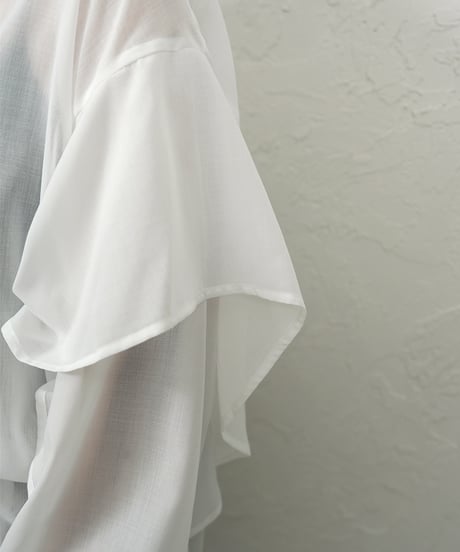 Sleeve frill  blouse【whiteラスト1点】