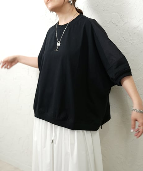 Different material　Tshirt 残り僅か！