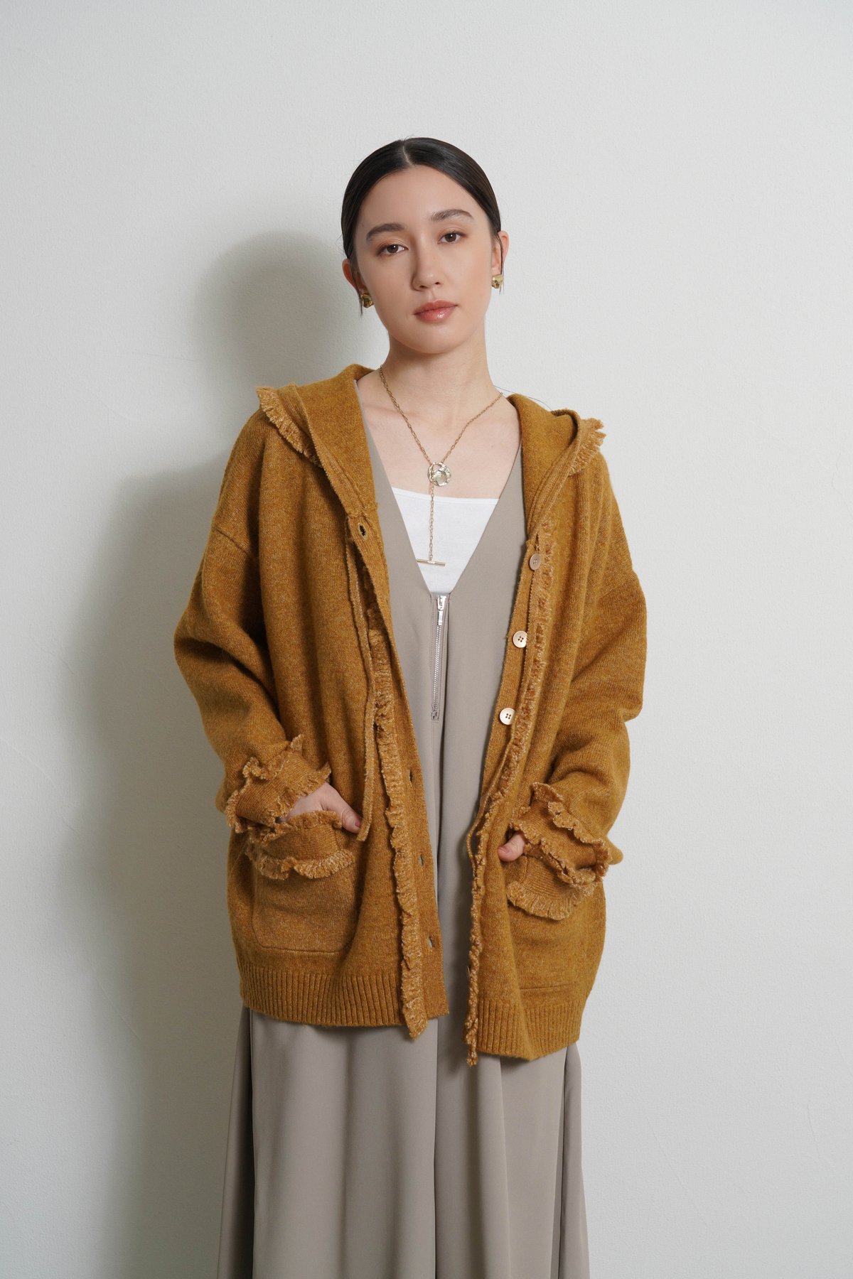 CYAN tokyo】 ご予約 トリムフリンジニットフーディ | select shop