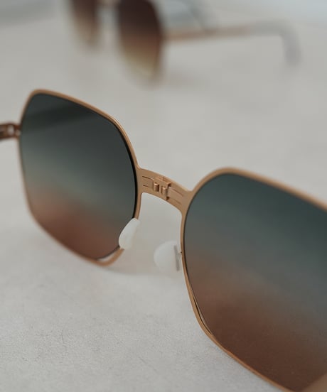 【ROAV】　ご予約  MEGAN sunglasses